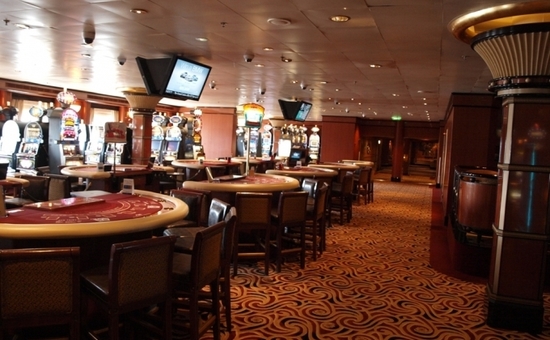 Barco Emerald Princess