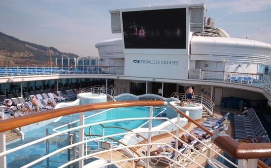 Barco Emerald Princess