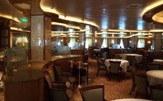 Barco Emerald Princess