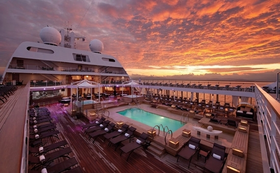 Barco SeaBourn Encore