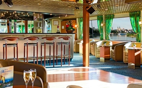 Barco MS Douce France