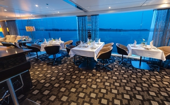 Barco Scenic Amber