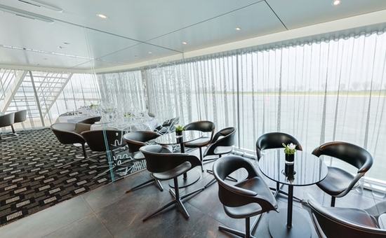 Barco Scenic Amber
