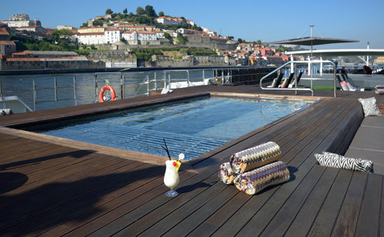 Barco Scenic Pearl