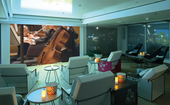 Barco Emerald Sky