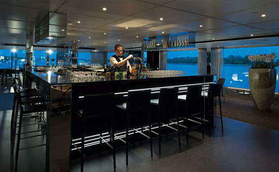 Barco Emerald Sky