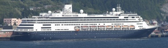 Barco ms Volendam