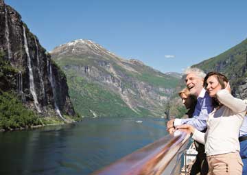 Puerto Endicott Arm Fjord (Alaska)
